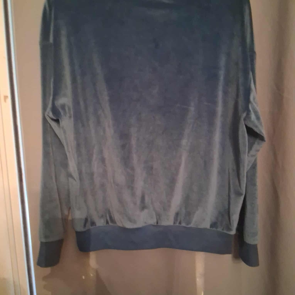 Elegant Blue Velour Women's Sweatshirt